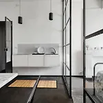 Lägenhet Minimal Chic Near Milano
